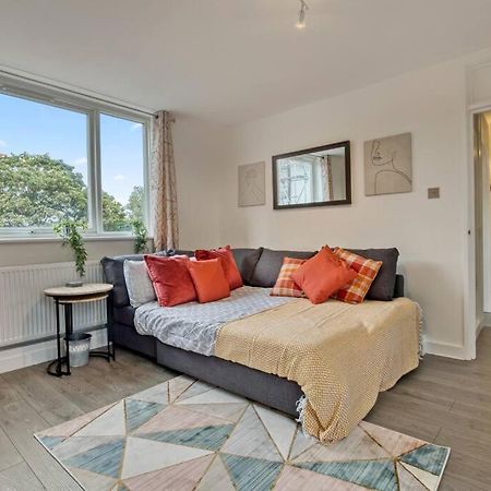 דירות לונדון Hidden Gem In Battersea W/ Free Parking מראה חיצוני תמונה